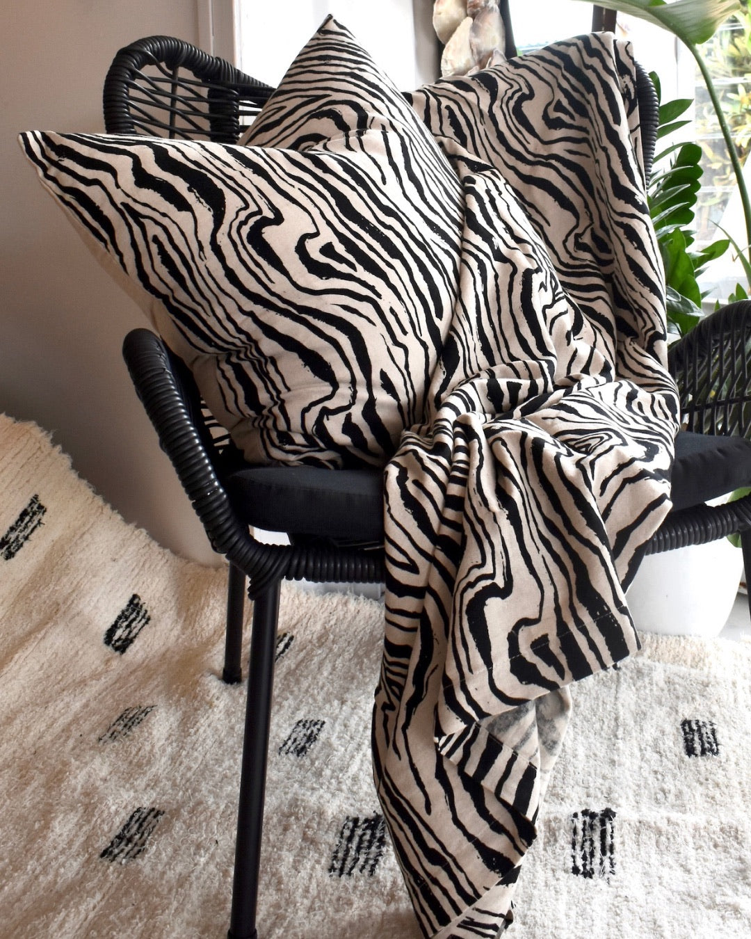 The Geo Architectural Throw | Zebra
