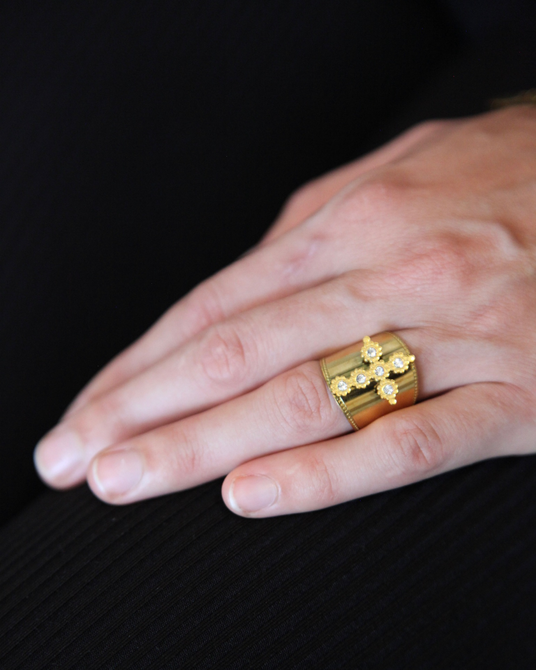Dolce Cross Ring Gold