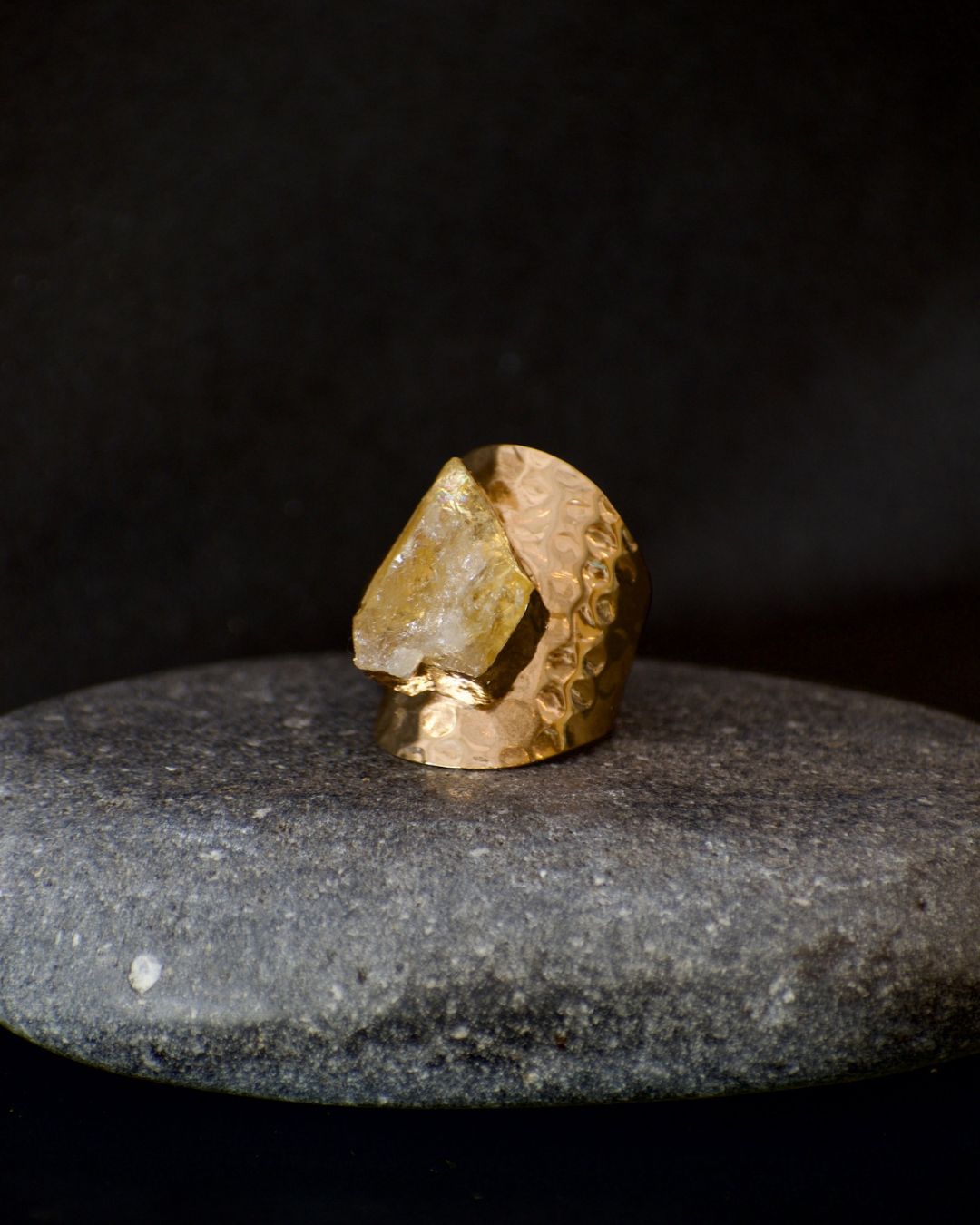 Raw Citrine Quartz Ring